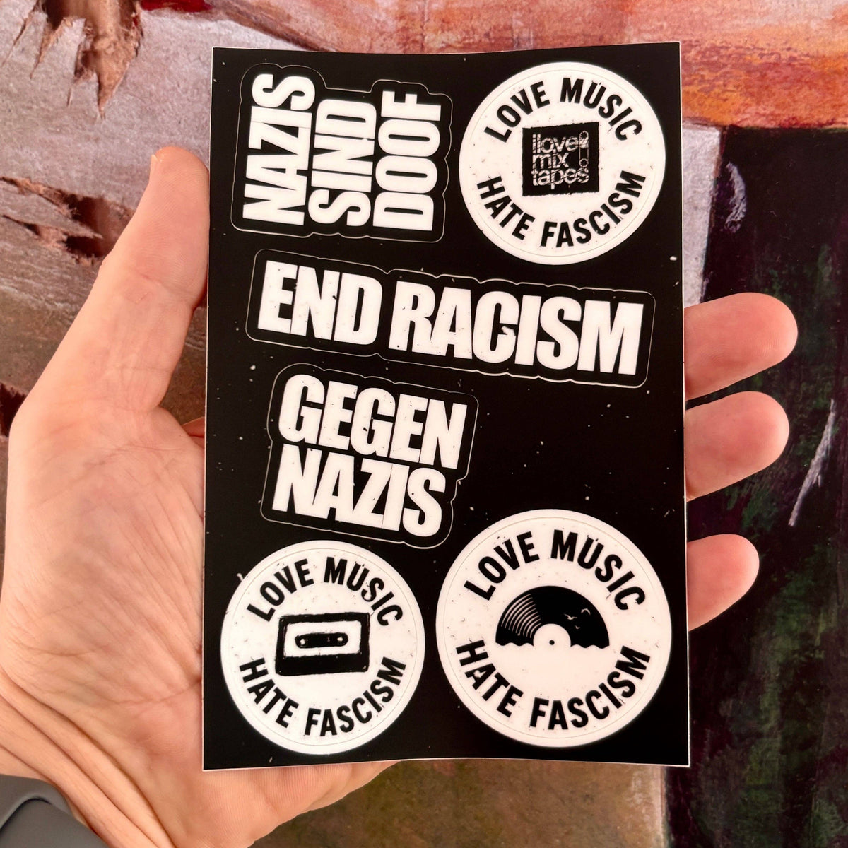 „Love Music – Hate Fascism“ Sticker-Set gegen Rechts – 6 Vinyl-Sticker | 10 × 15 cm