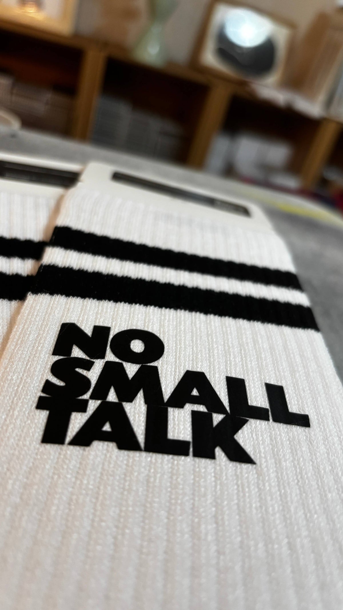 NO SMALL TALK Socken – handbedruckt | 42/46
