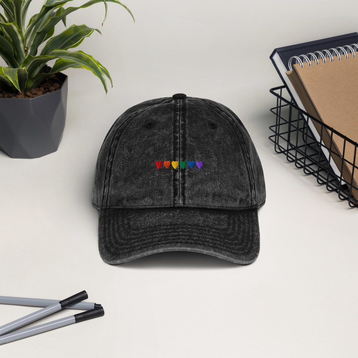Vintage Rainbow Hearts Cap (bestickt)